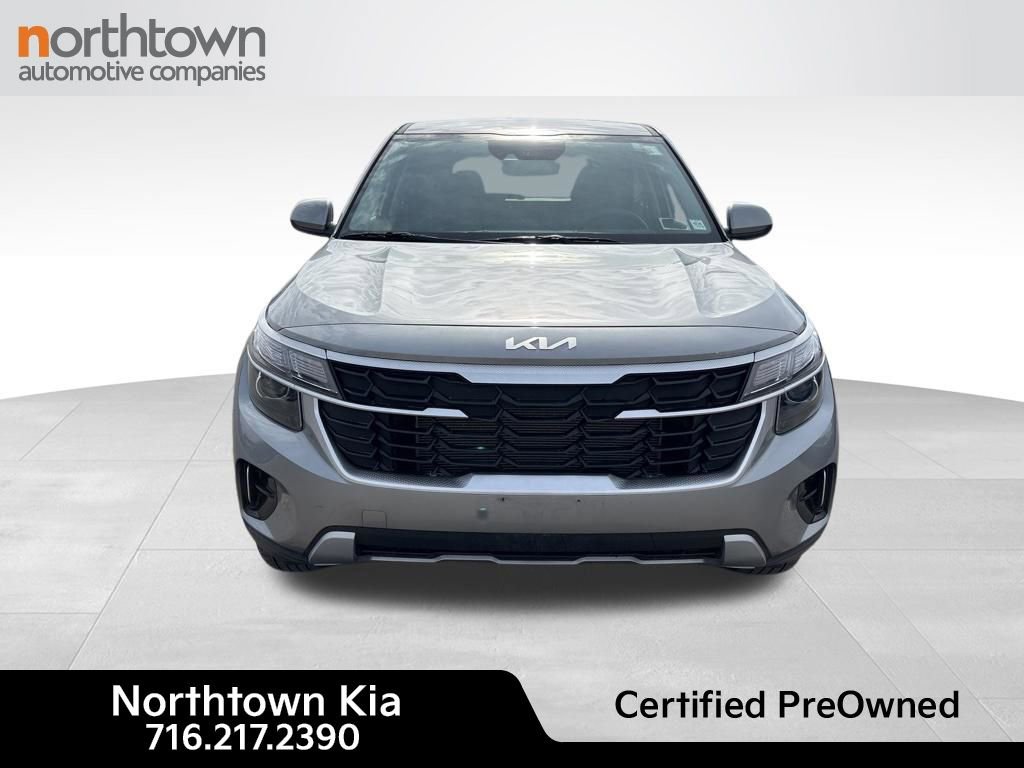 Certified 2025 Kia Seltos LX image 3