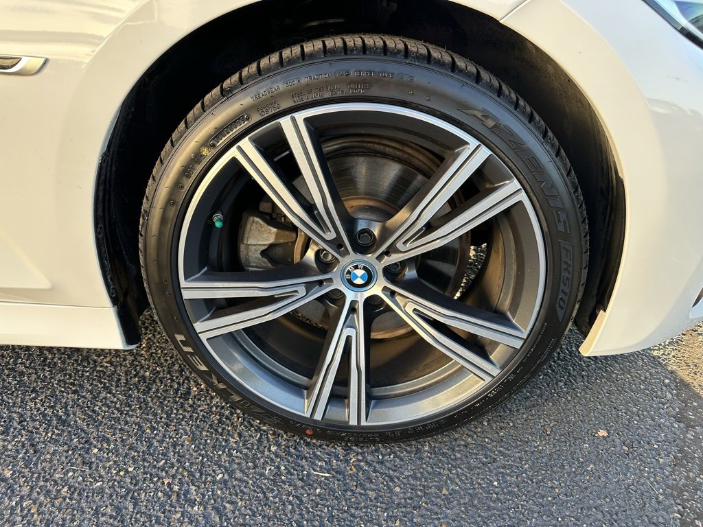 Used 2022 BMW 330e w/ M Sport Package image 25