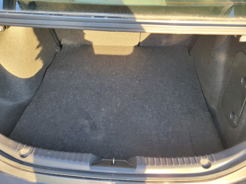 Used 2018 MAZDA MAZDA3 Sport w/ Preferred Equipment Package image 37