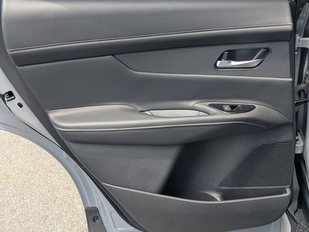 Certified 2025 Nissan Murano SL AWD/4WD image 18