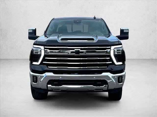 Used 2024 Chevrolet Silverado 2500 LTZ w/ LTZ Plus Package image 3