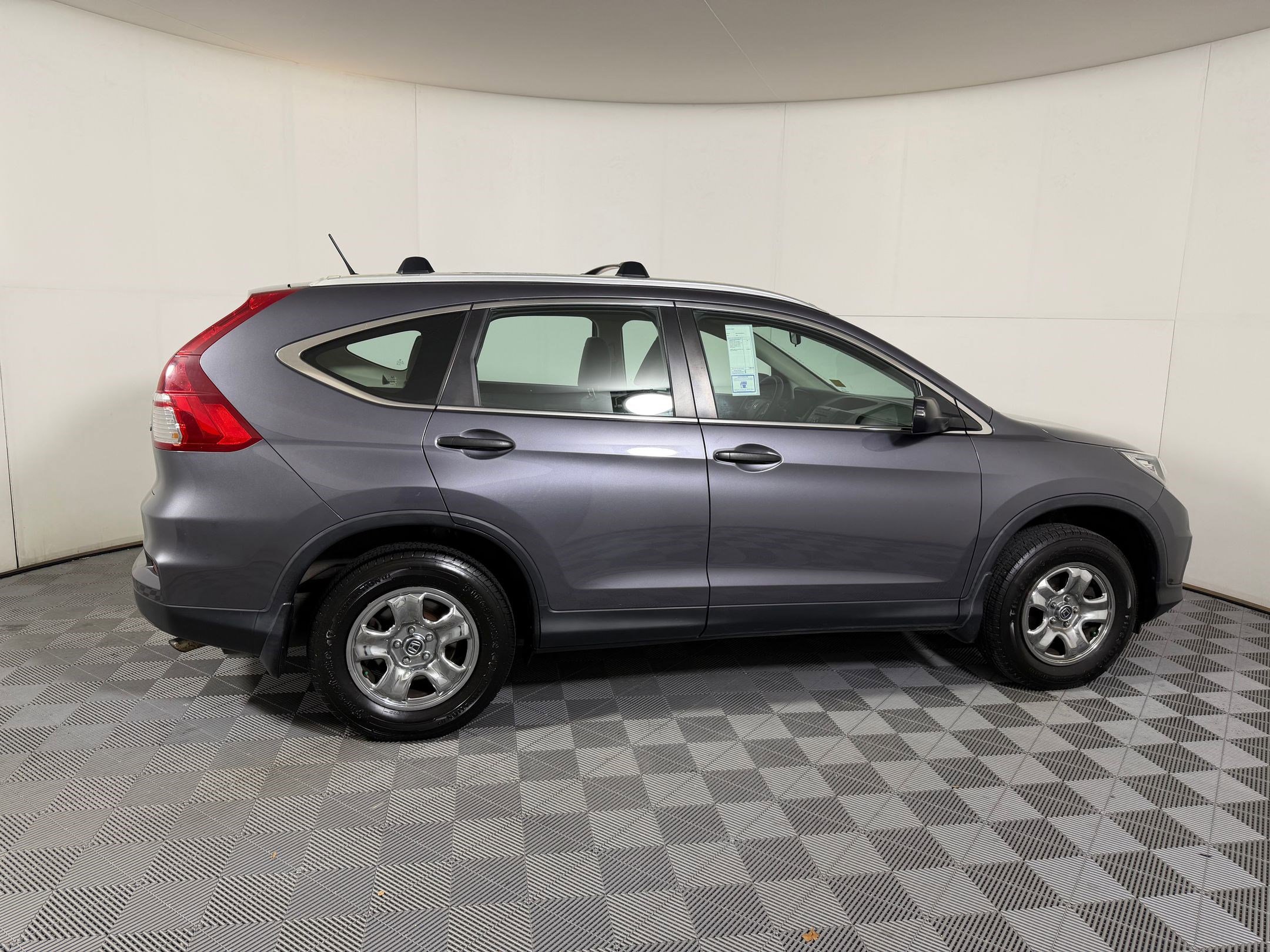 Used 2016 Honda CR-V LX image 7
