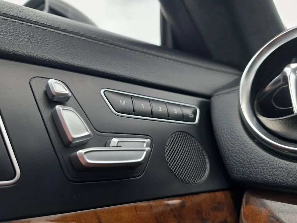 Used 2013 Mercedes-Benz SL 63 AMG image 26