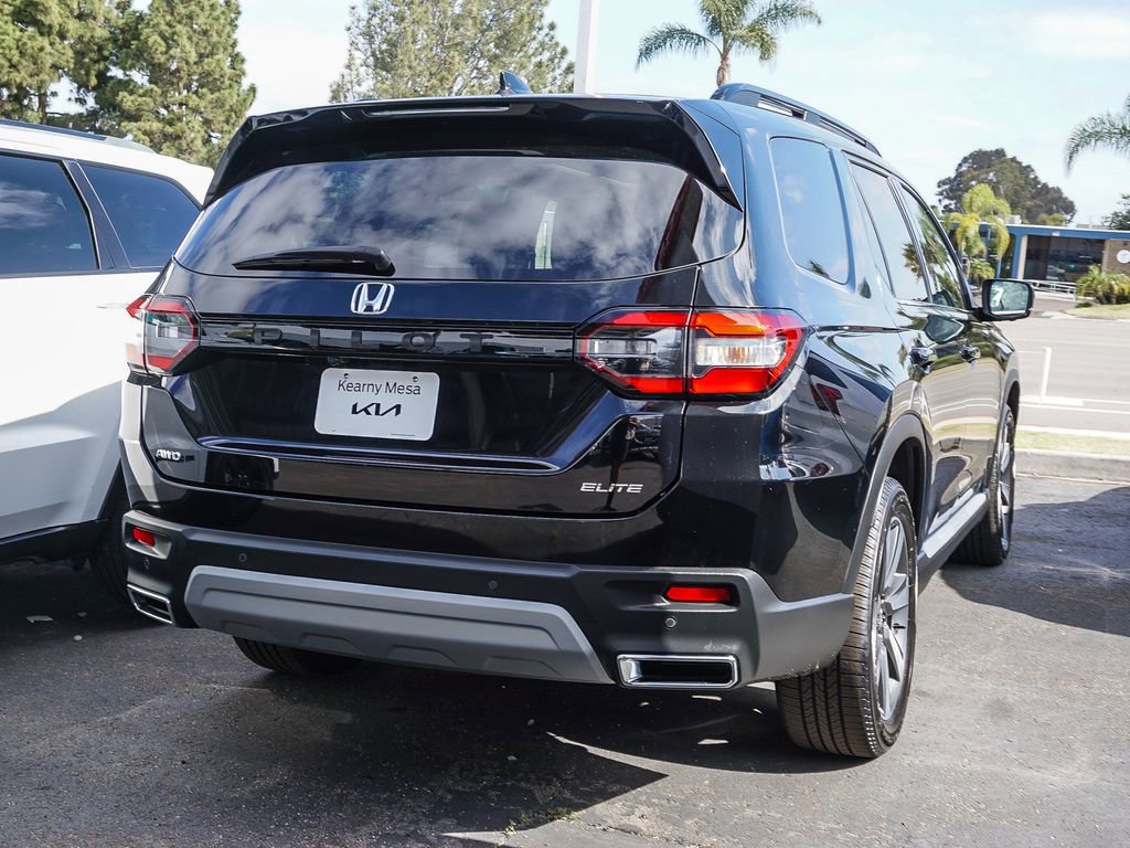 Used 2023 Honda Pilot Elite image 7