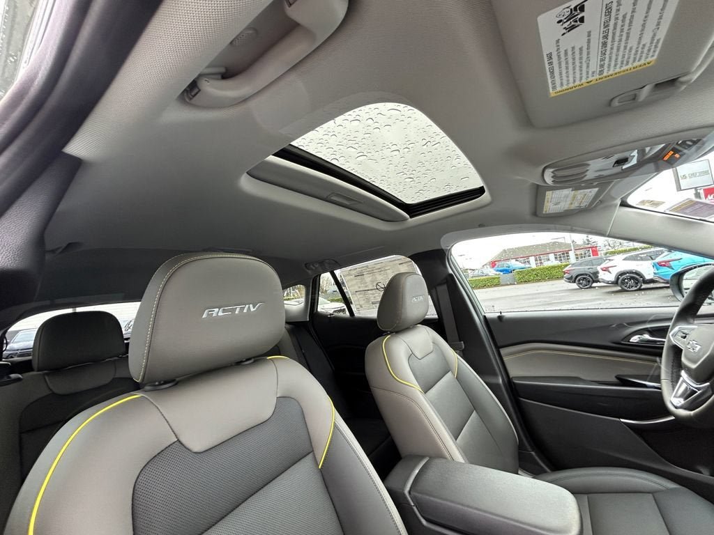 New 2026 Chevrolet Trax ACTIV w/ Sunroof Package FWD image 27