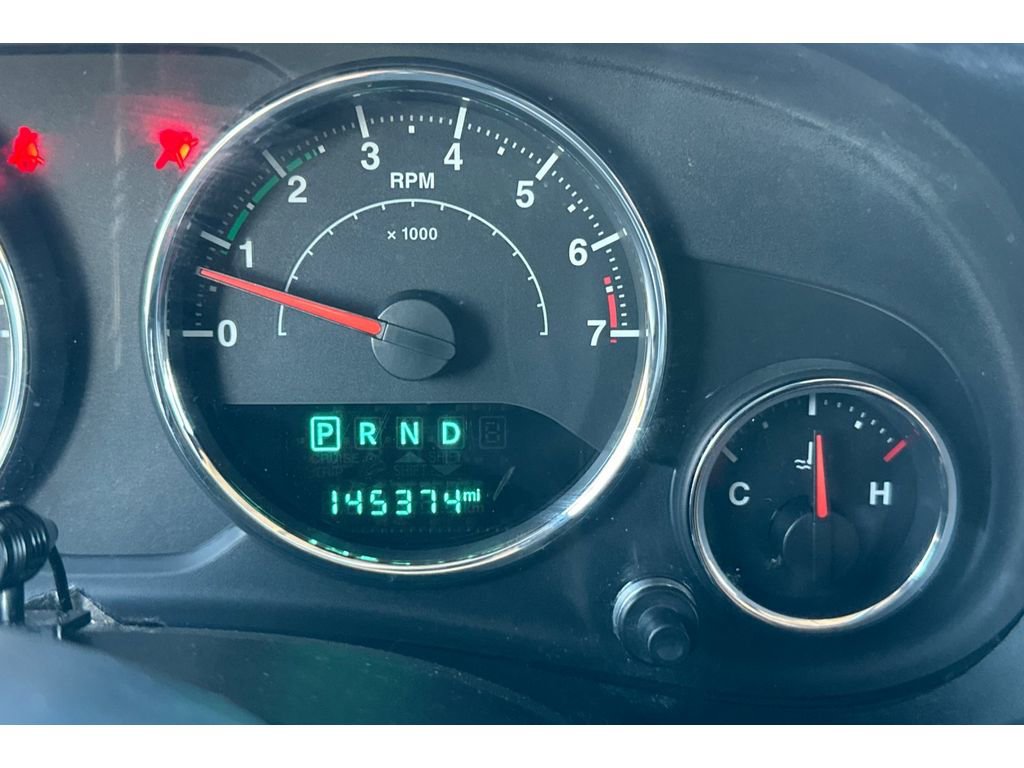 Used 2015 Jeep Wrangler Sport image 38