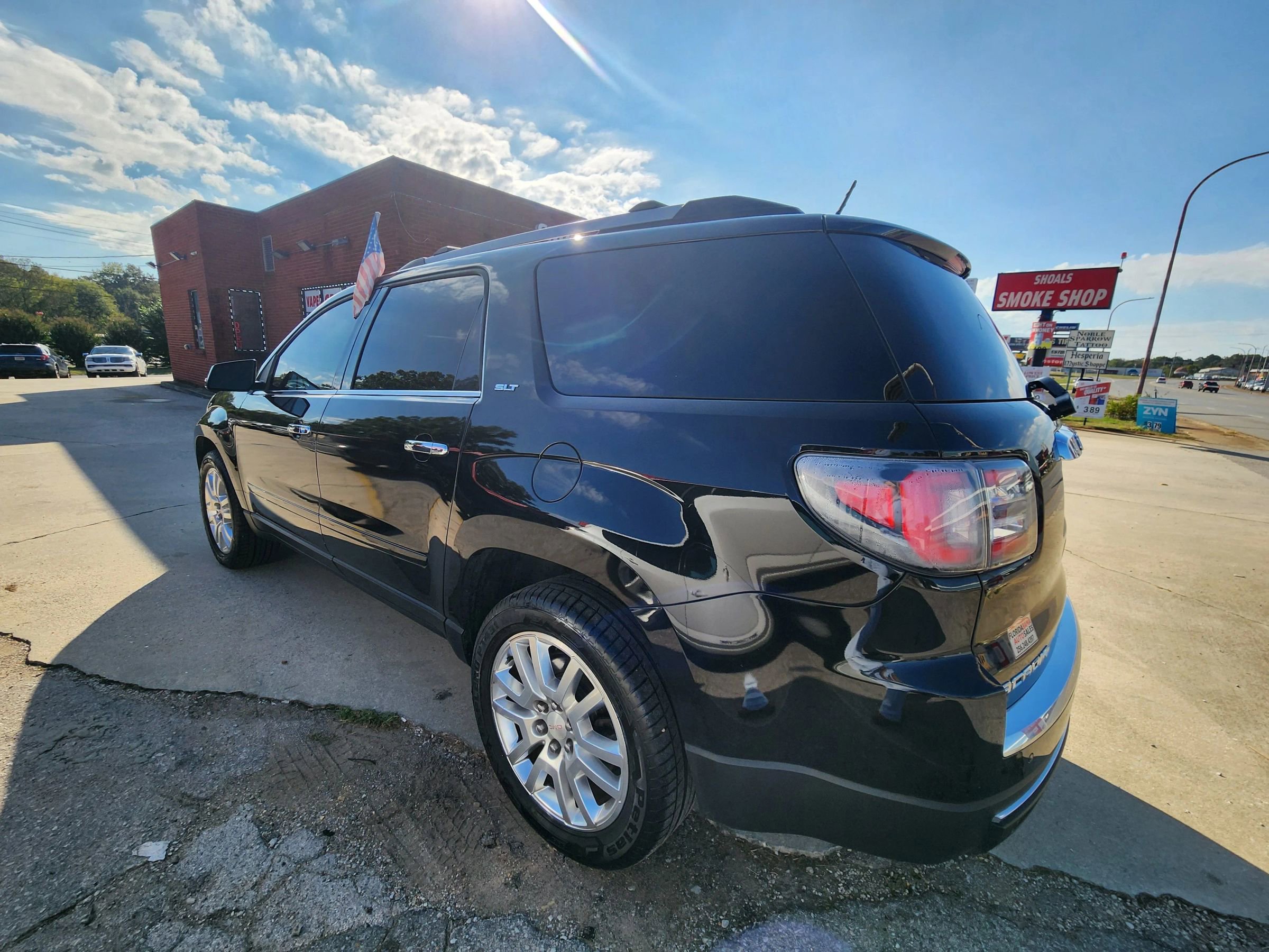 Used 2016 GMC Acadia SLT w/ Premium Edition image 5