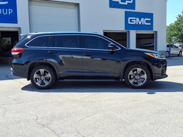 Used 2017 Toyota Highlander Limited Platinum AWD/4WD image 9