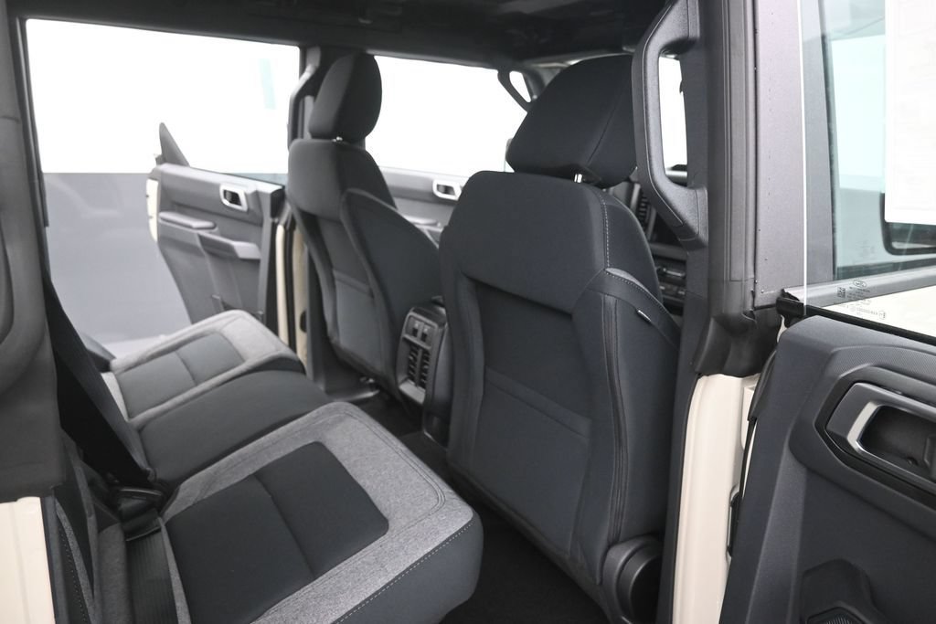 New 2026 Ford Bronco 4-Door AWD/4WD image 14