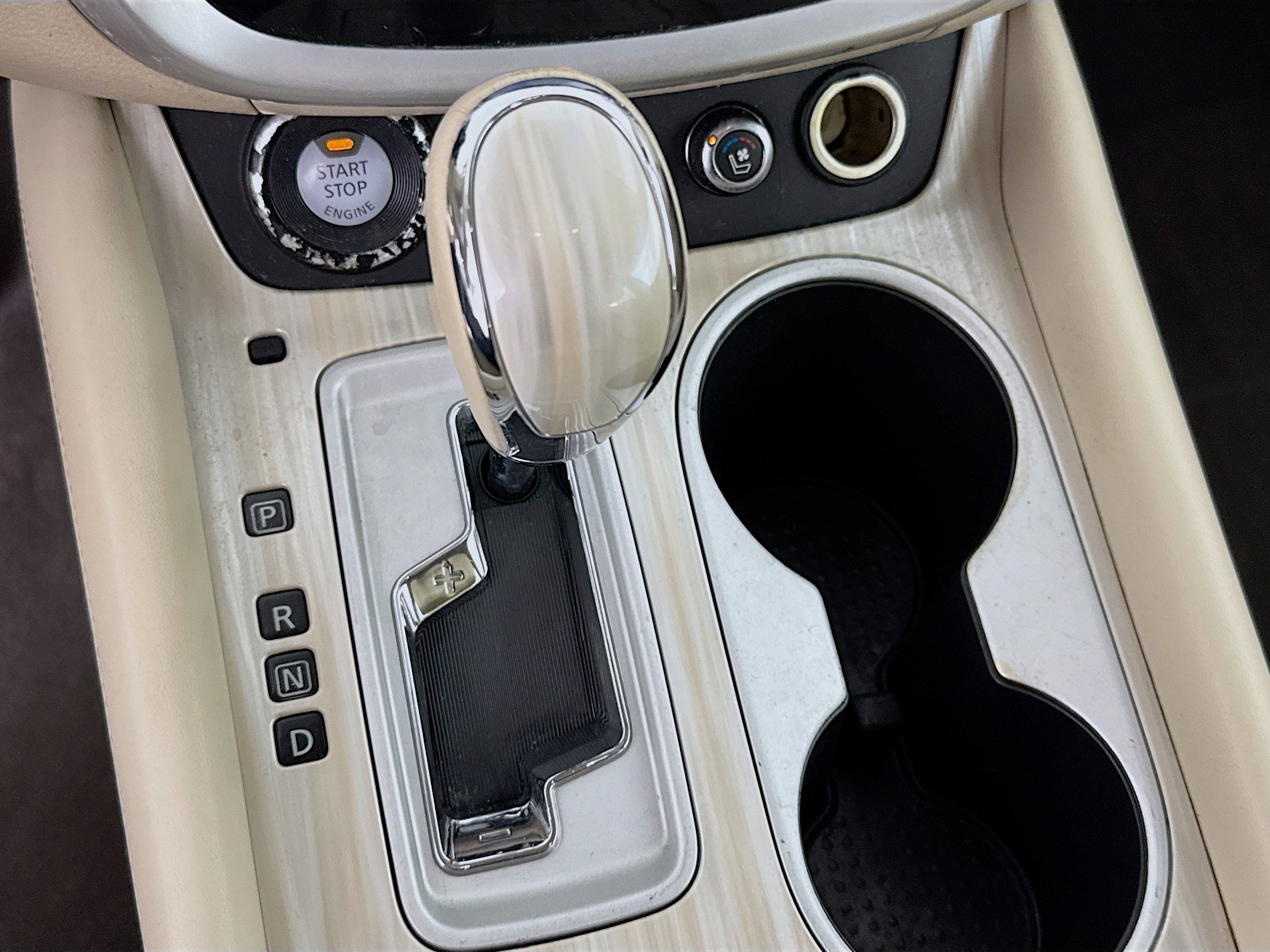 Used 2017 Nissan Murano Platinum image 18