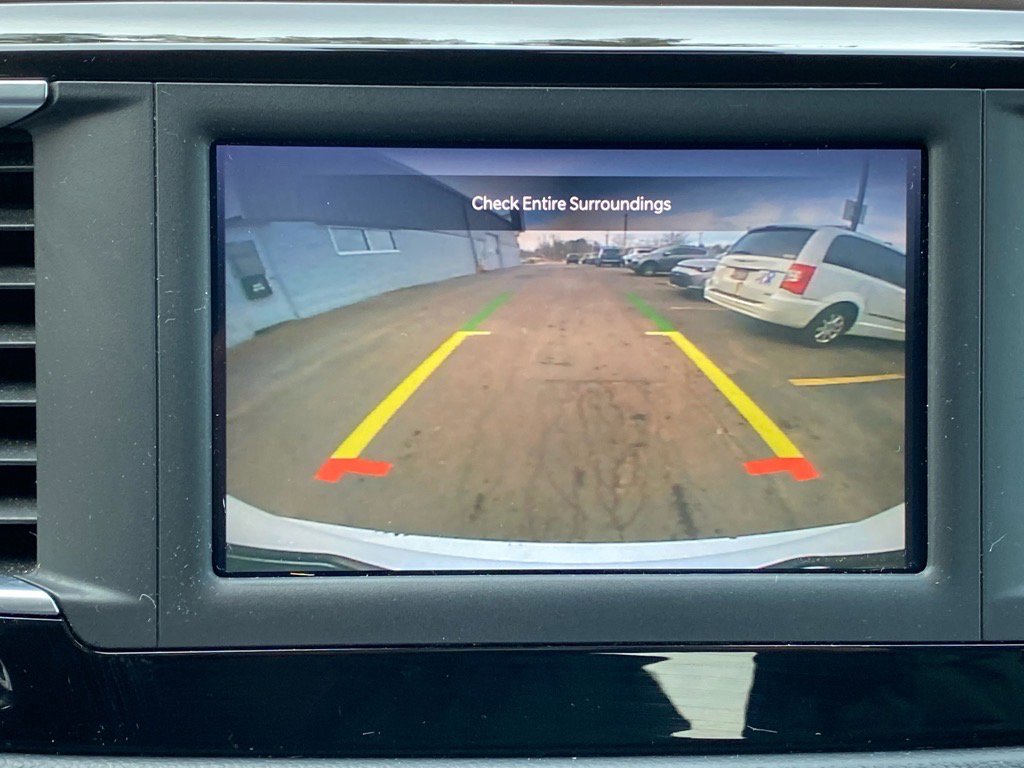 Used 2023 Chrysler Voyager LX image 15