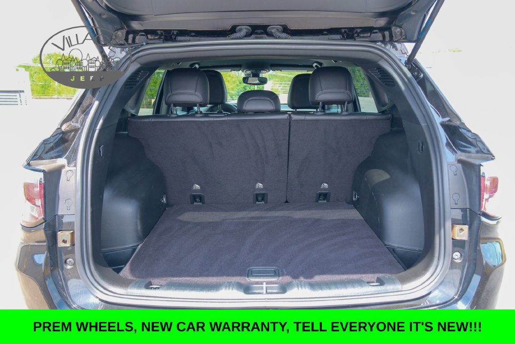 Used 2024 Jeep Compass Limited AWD/4WD image 7