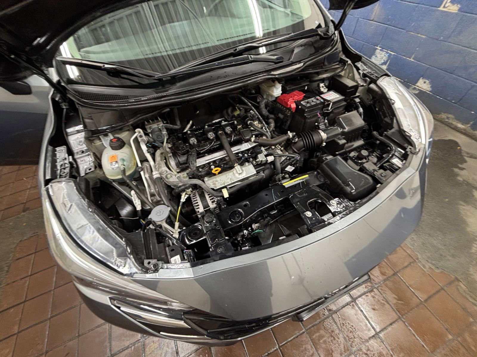 Used 2025 Nissan Versa SV FWD image 27