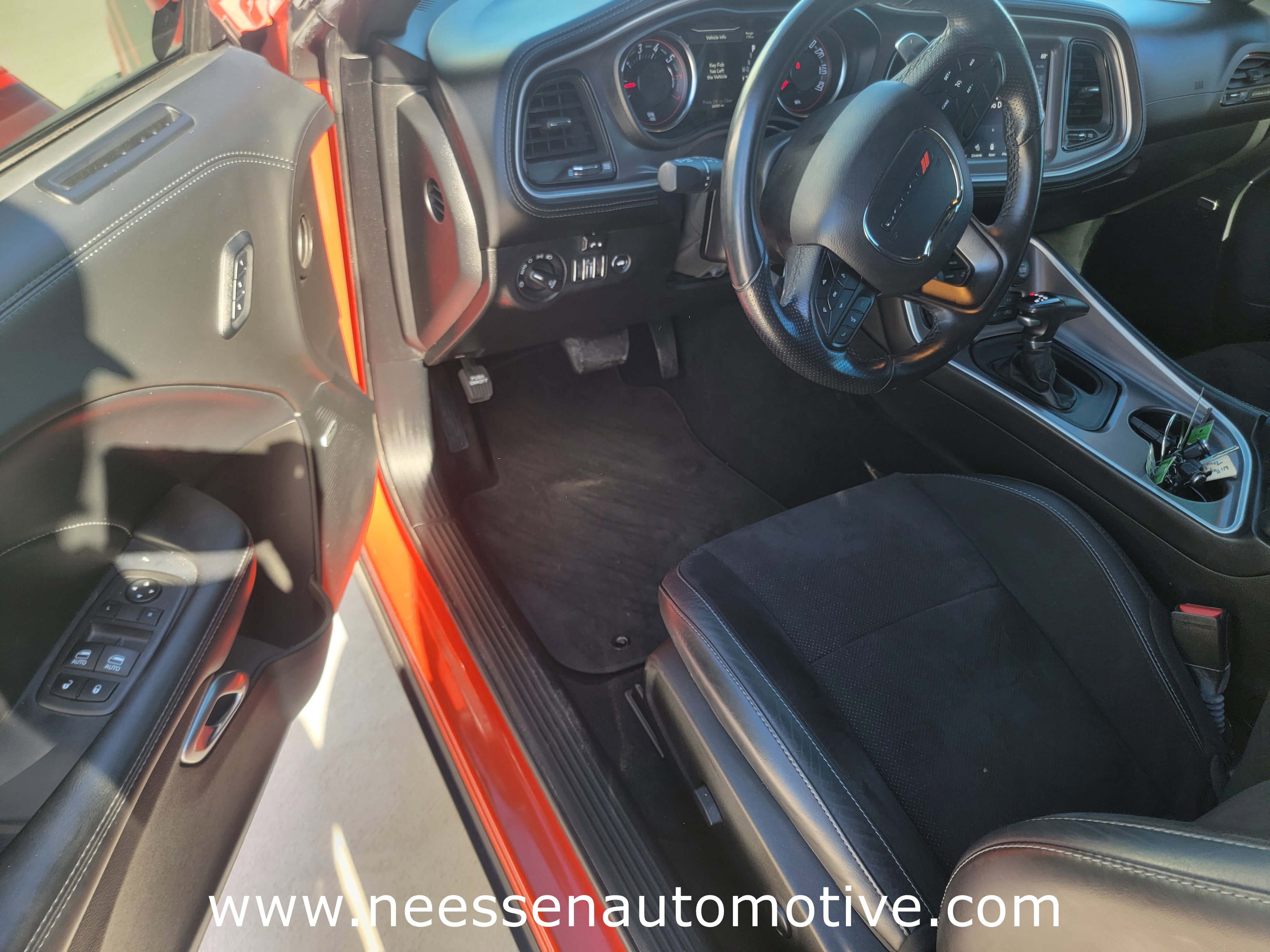 Used 2022 Dodge Challenger R/T w/ Plus Package image 11