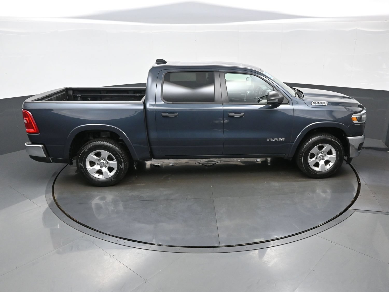 Used 2025 RAM 1500 Big Horn AWD/4WD image 41