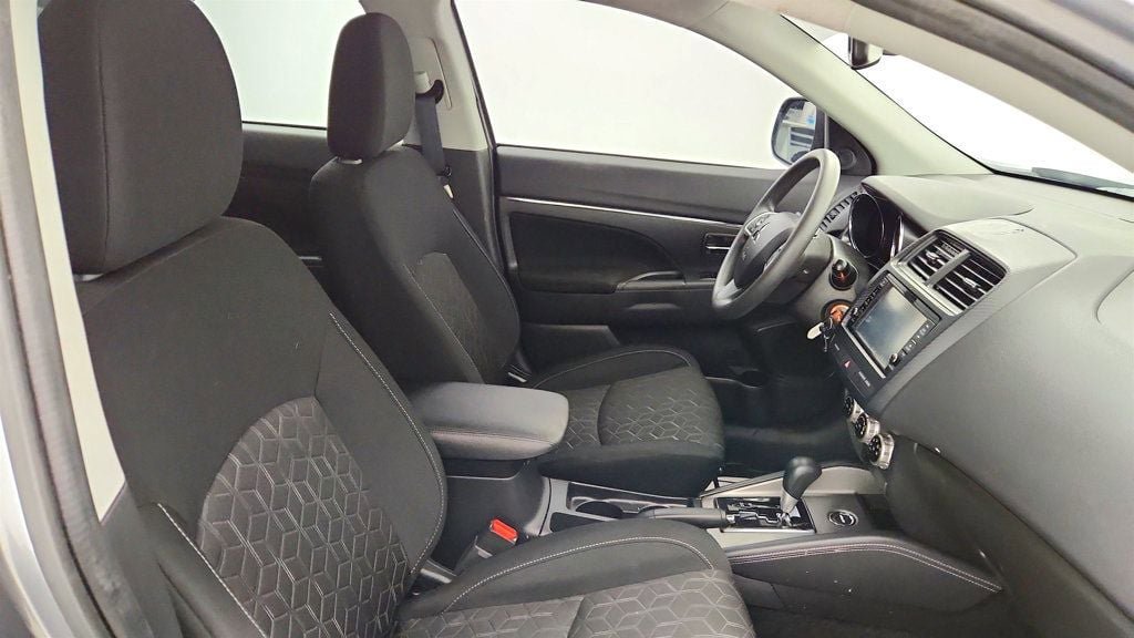 Used 2024 Mitsubishi Outlander Sport AWD image 21