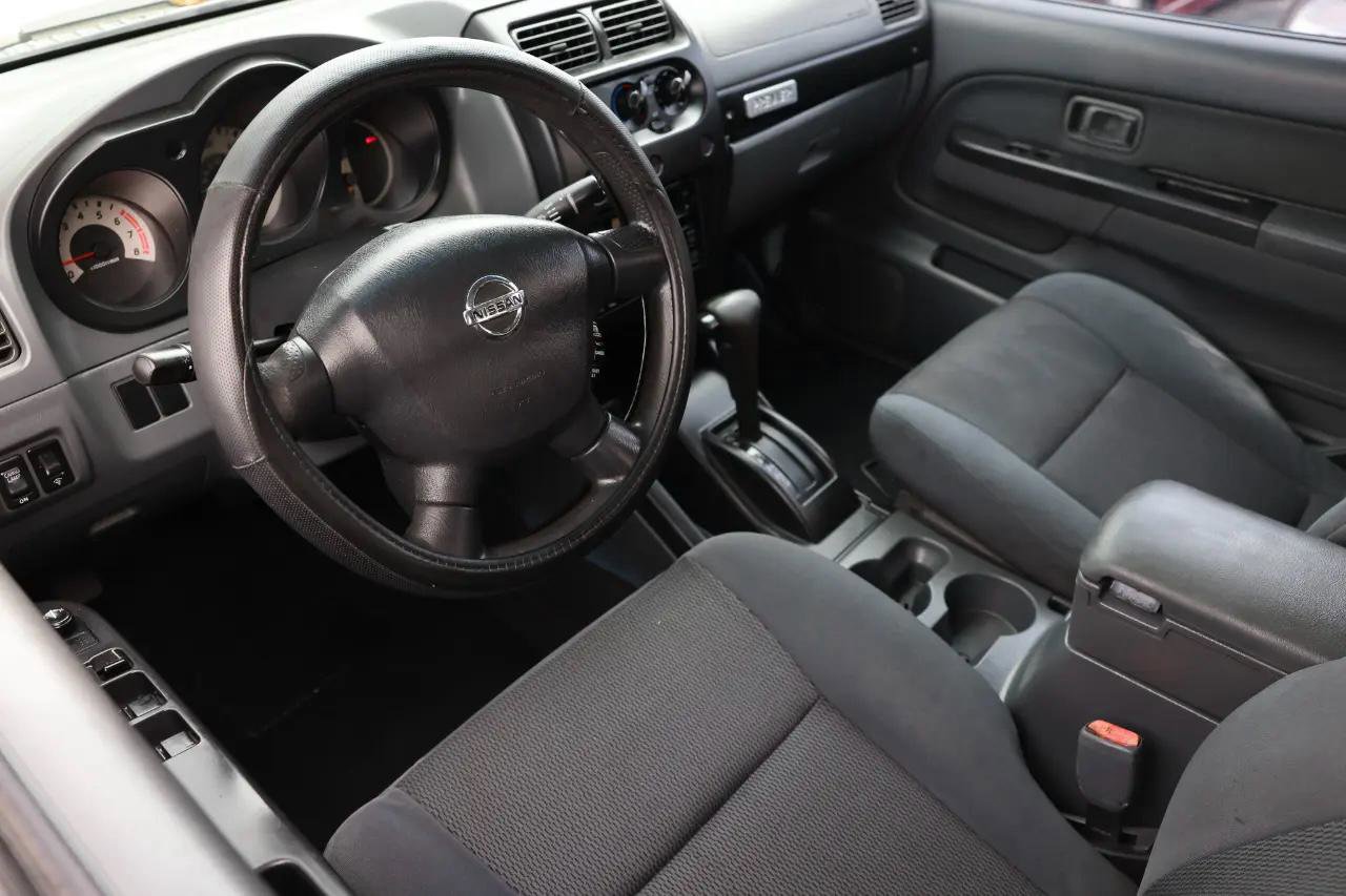 Used 2004 Nissan Frontier XE w/ (PWR) Pwr Pkg image 4