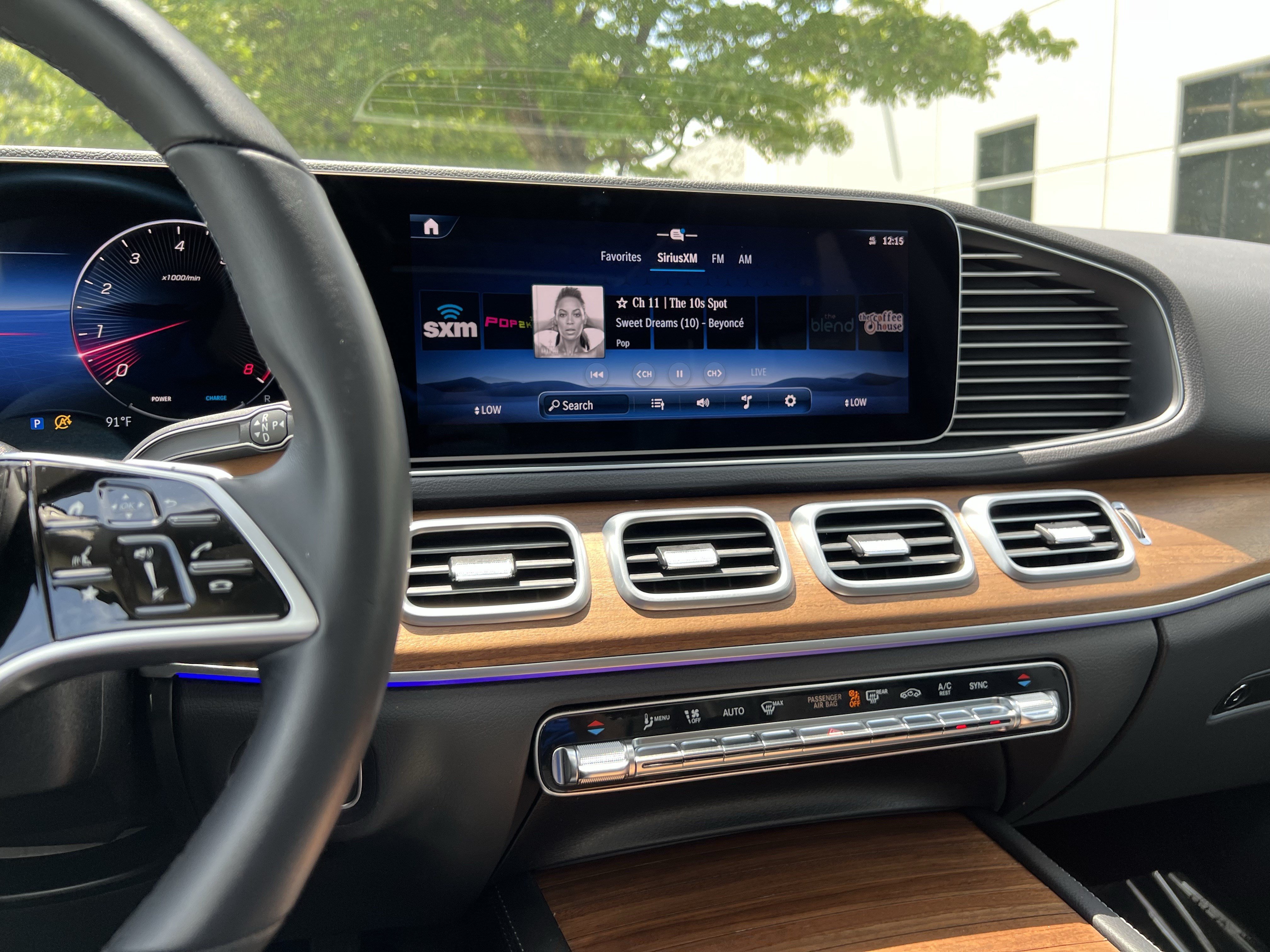 Certified 2025 Mercedes-Benz GLE 350 4MATIC image 31