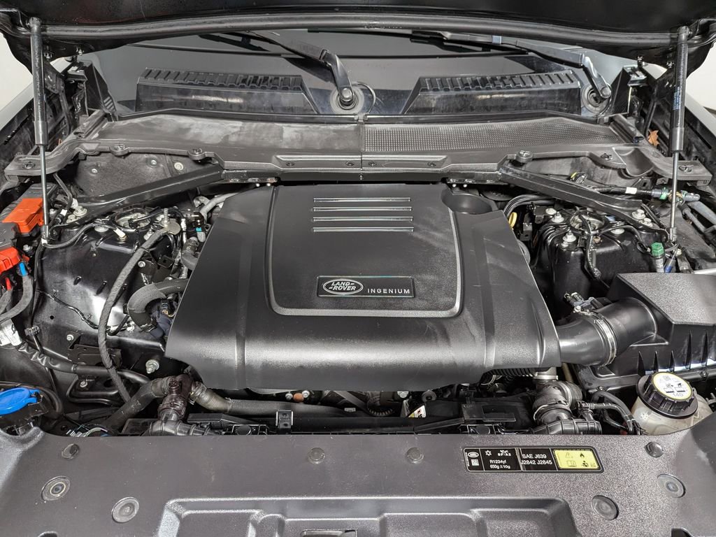 Used 2021 Land Rover Defender 110 image 47