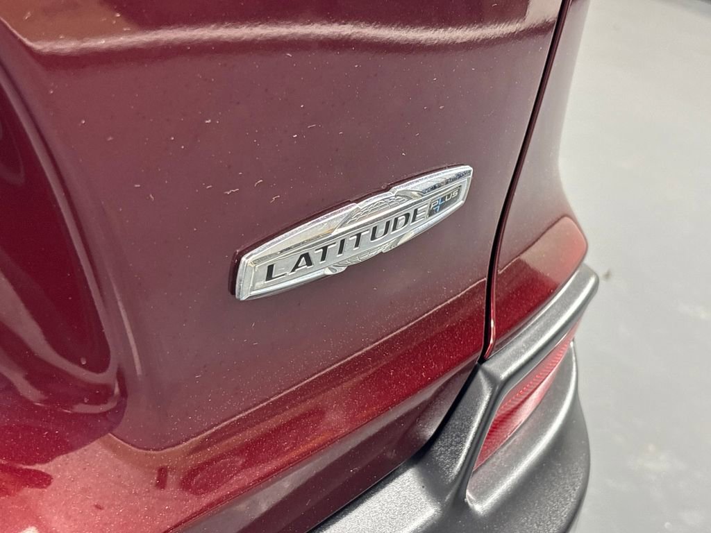 Used 2020 Jeep Cherokee Latitude Plus image 31