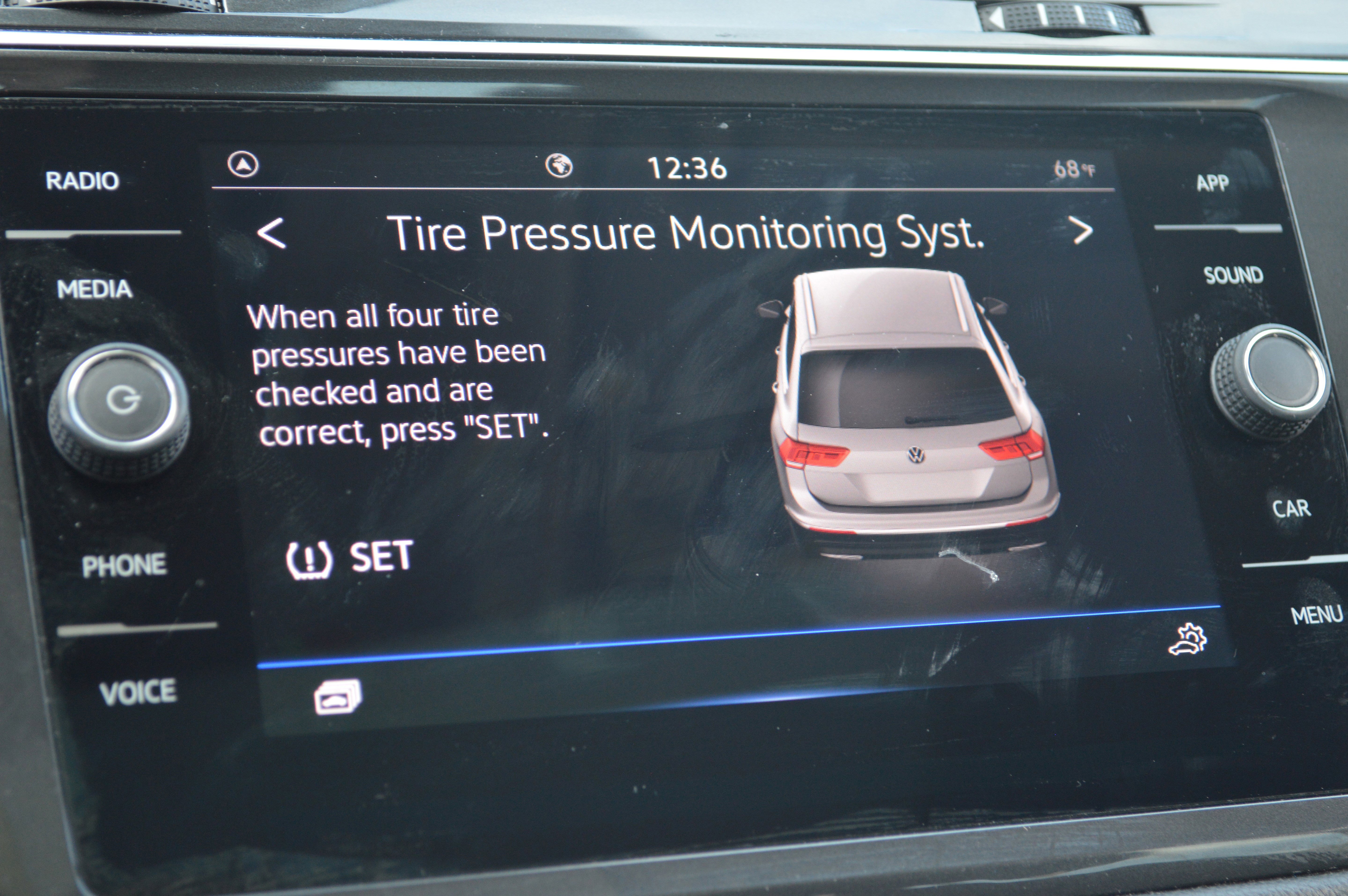 Used 2022 Volkswagen Tiguan SE image 21