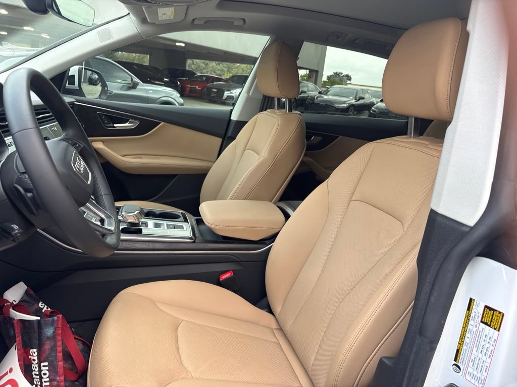 Used 2023 Audi Q8 Premium Plus AWD/4WD image 13