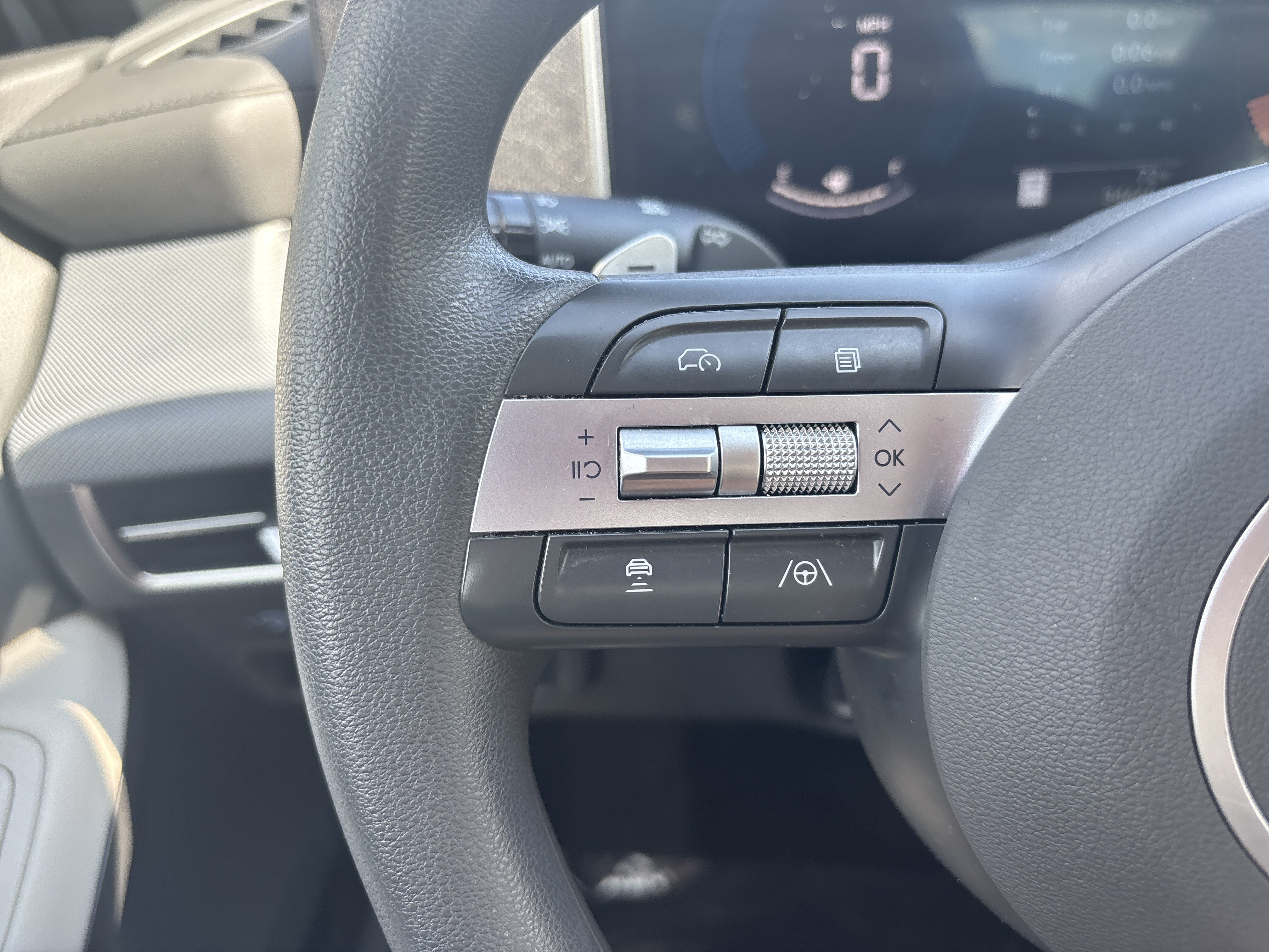 Used 2025 Hyundai Sonata SEL FWD image 25