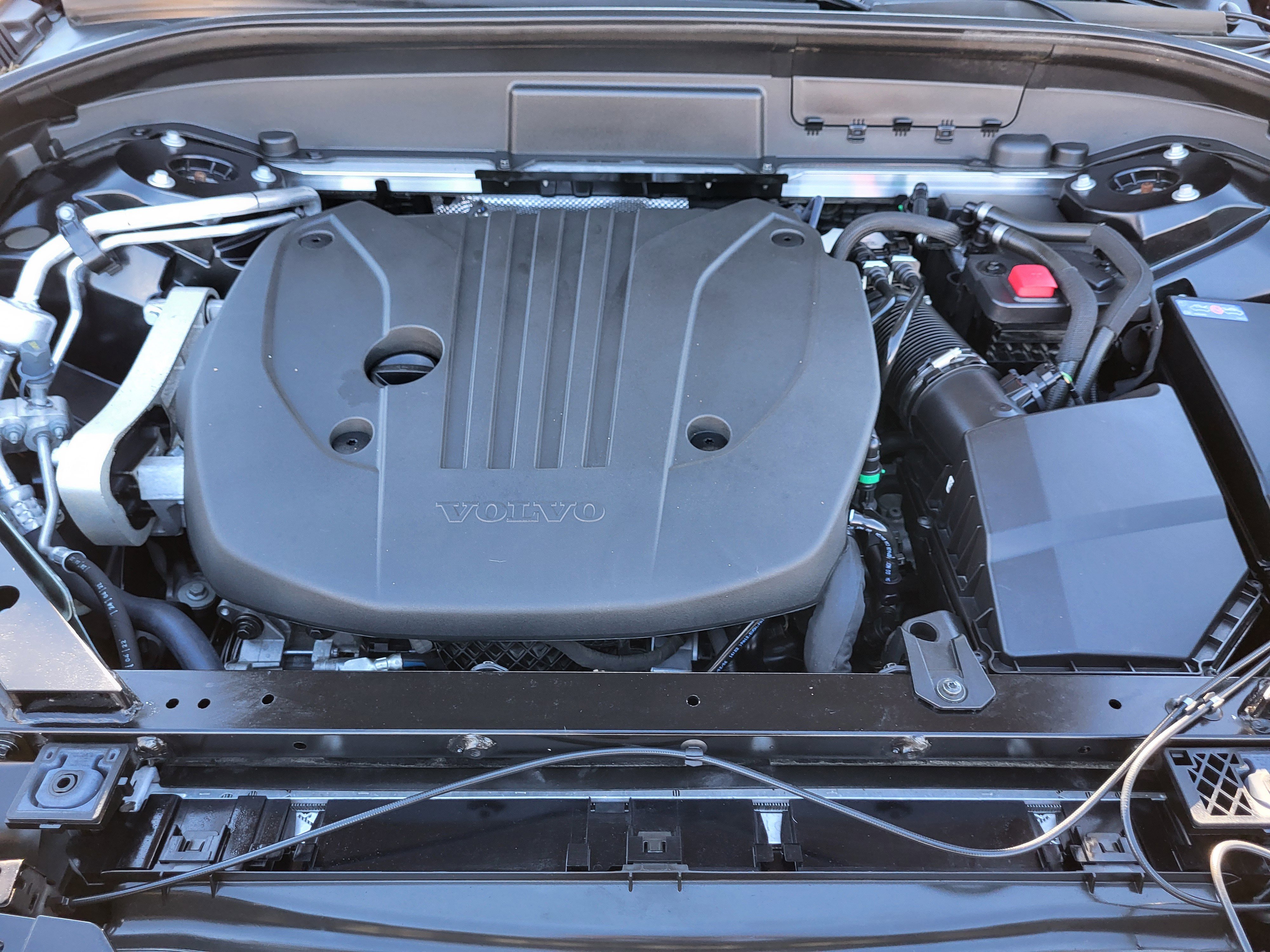 Certified 2023 Volvo XC60 B5 Ultimate w/ Protection Package Premier image 21