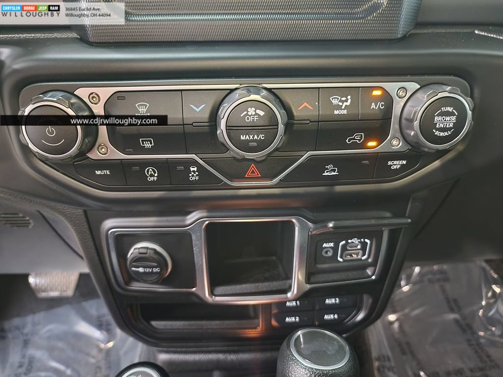 Used 2023 Jeep Wrangler Unlimited Sport AWD/4WD image 18
