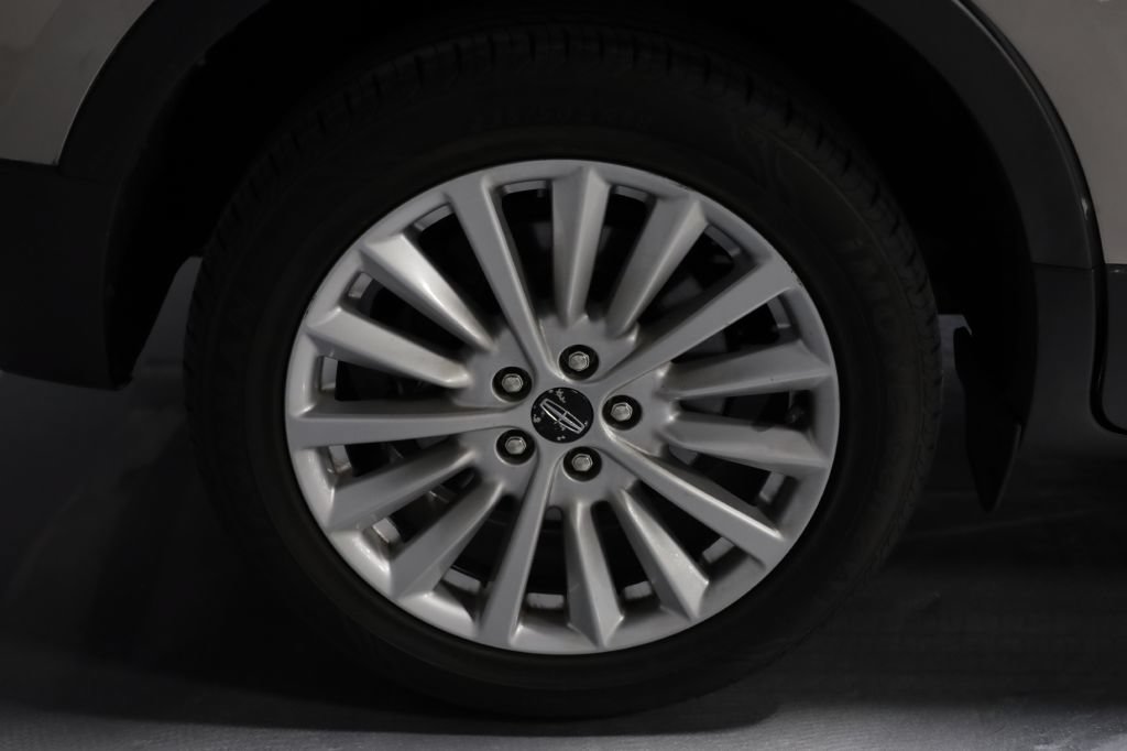 Used 2019 Lincoln MKC Premiere FWD image 39