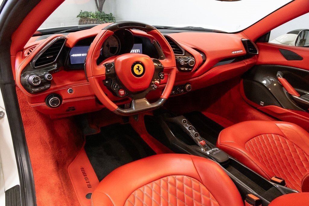 Used 2016 Ferrari 488 GTB image 5