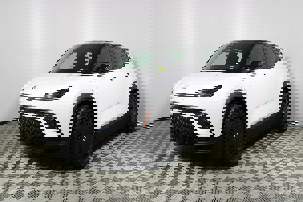 Used 2023 Fisker Ocean Ultra image 3