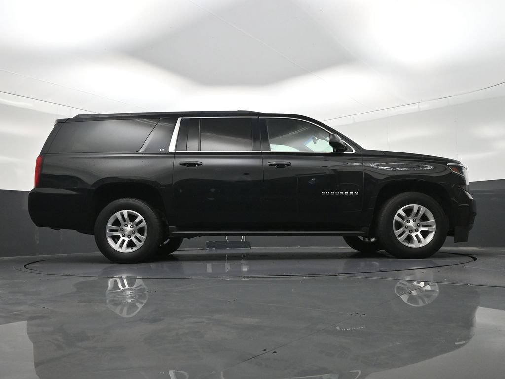 Used 2018 Chevrolet Suburban LT RWD image 29