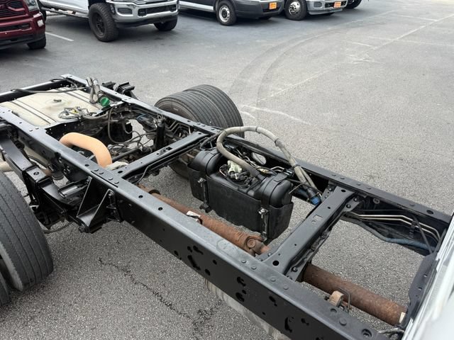 Used 2013 Ford F550 2WD Regular Cab Super Duty w/ Payload Upgrade Pkg image 15