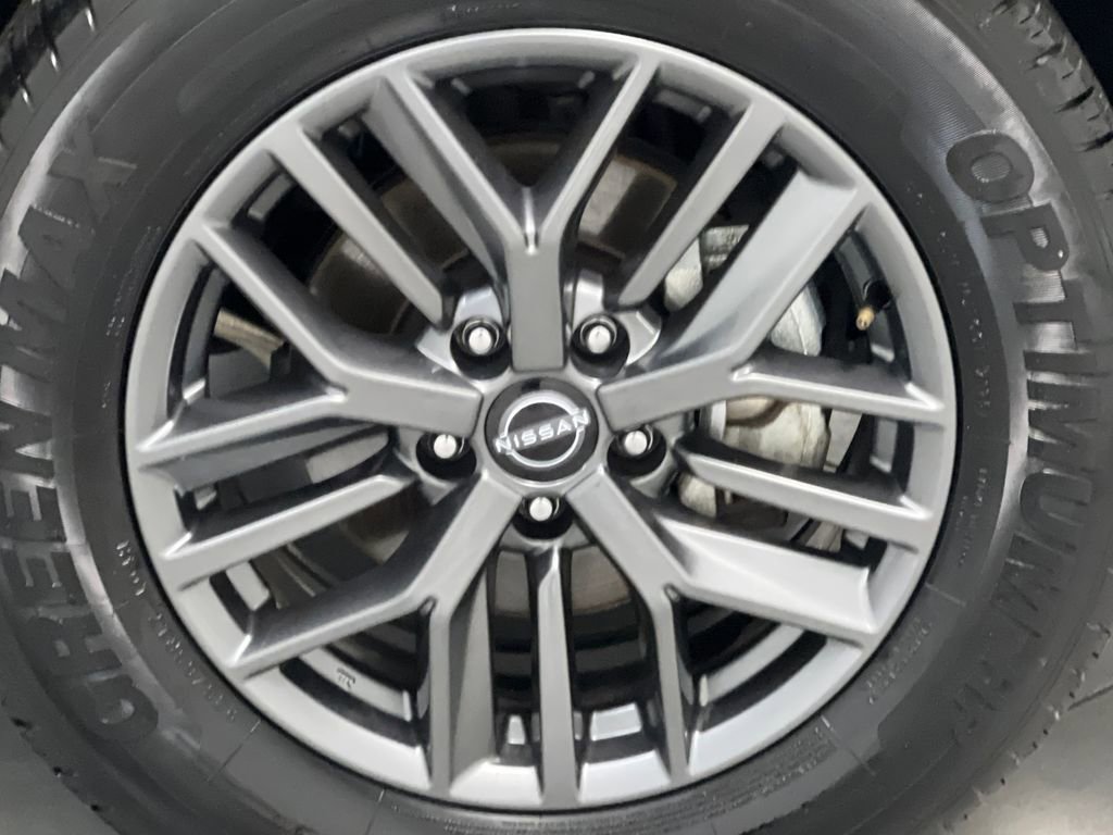 Used 2024 Nissan Rogue S FWD image 61