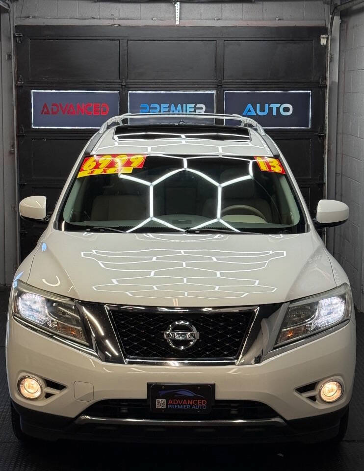 Used 2013 Nissan Pathfinder SL w/ SL Premium Pkg AWD/4WD image 3