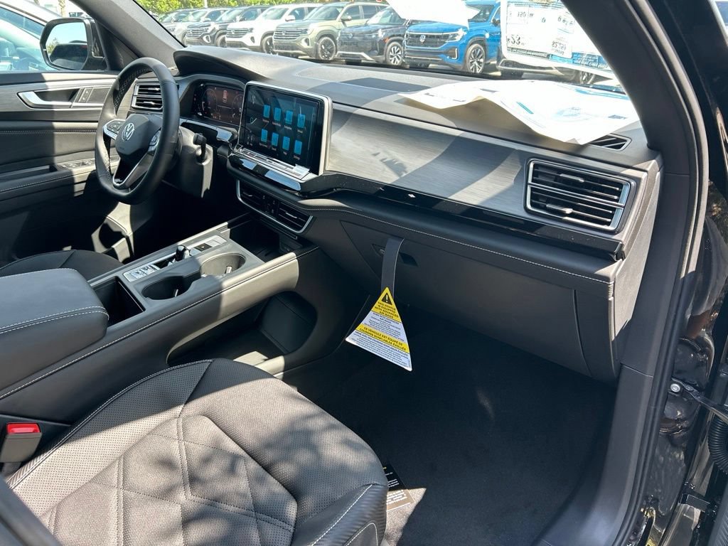 New 2026 Volkswagen Atlas Cross Sport SE FWD image 41