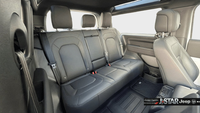 Used 2023 Land Rover Defender 90 S AWD/4WD image 25