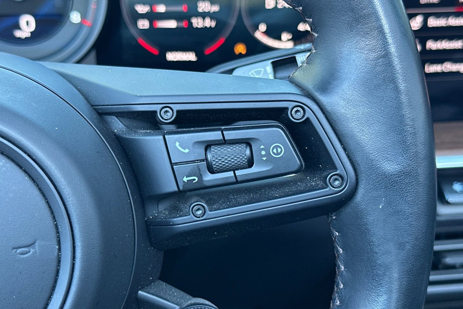 Used 2022 Porsche 911 Carrera S image 31