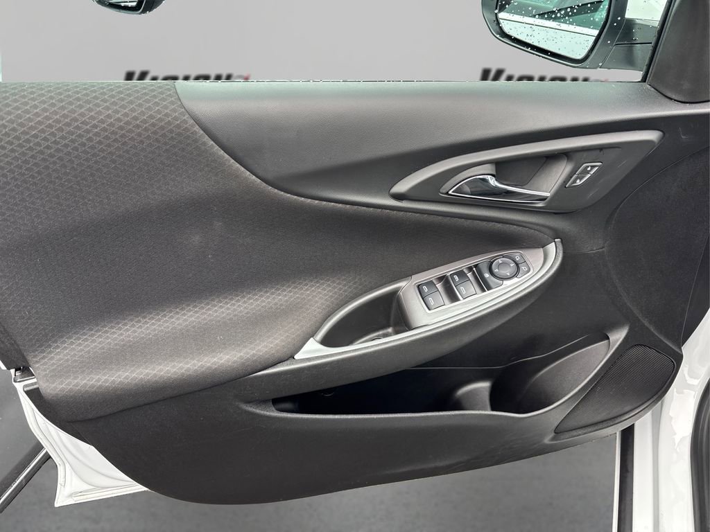 Used 2024 Chevrolet Malibu LT image 23