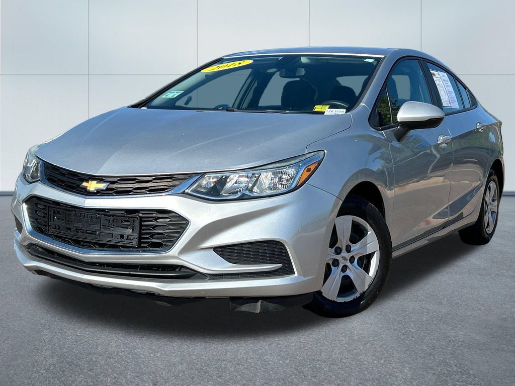 Used 2018 Chevrolet Cruze LS FWD image 1