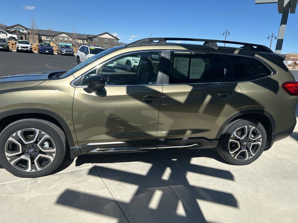 Certified 2024 Subaru Ascent Limited w/ Technology Package image 5