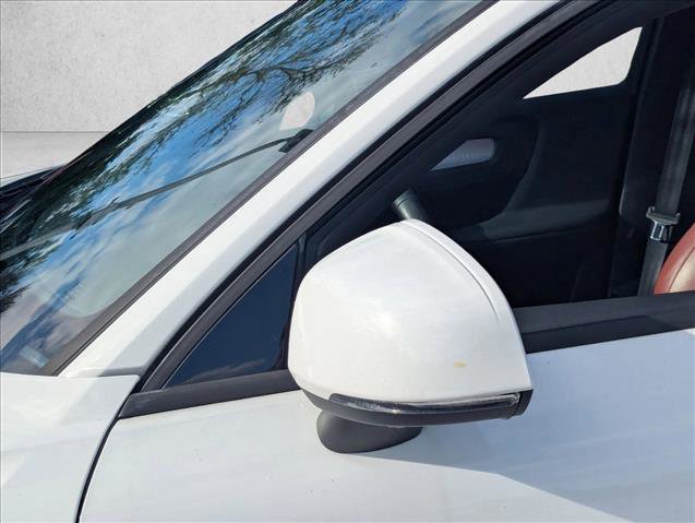 Used 2019 Volvo XC40 T5 Momentum AWD/4WD image 13