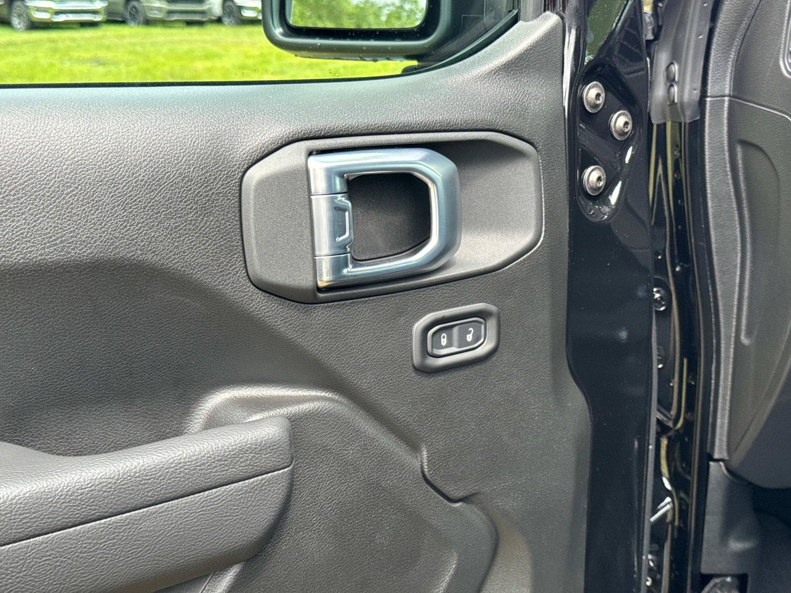 New 2026 Jeep Wrangler Unlimited Sport AWD/4WD image 17