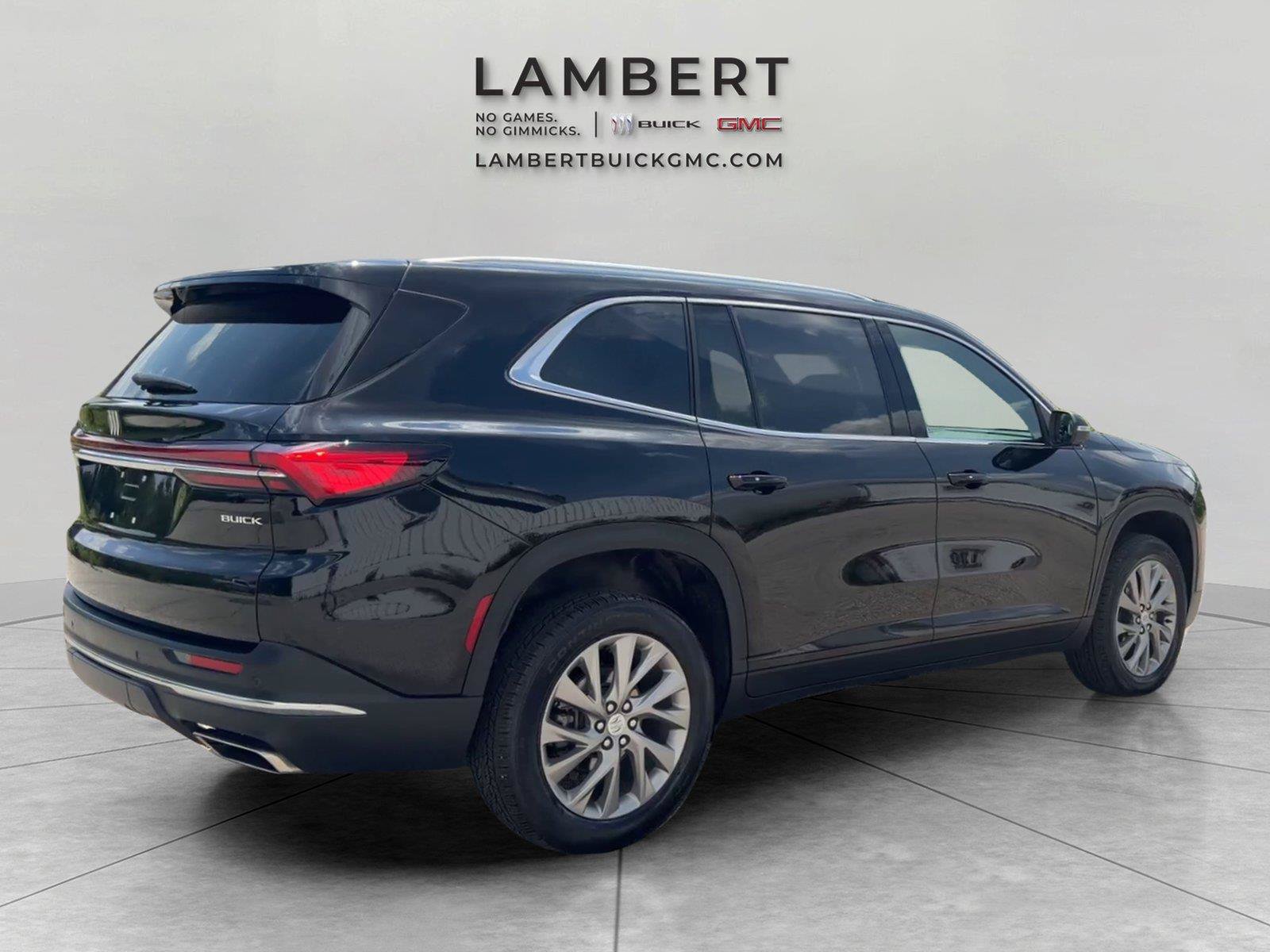 Used 2025 Buick Enclave Preferred AWD/4WD image 5