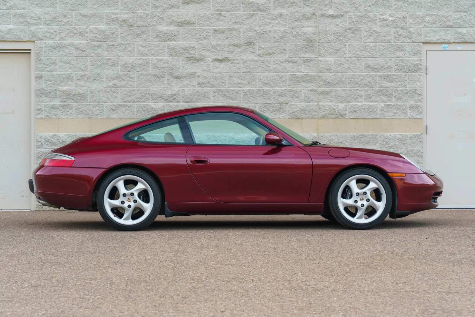 Used 2000 Porsche 911 Carrera image 44