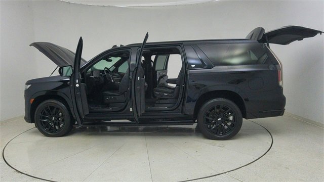 Used 2023 Cadillac Escalade ESV Sport Platinum w/ LPO, ONYX Package image 83