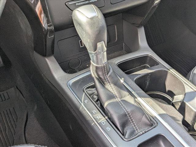 Used 2017 Ford Escape Titanium FWD image 10