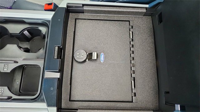 Used 2024 Ford F250 Limited w/ FX4 Off-Road Package image 59