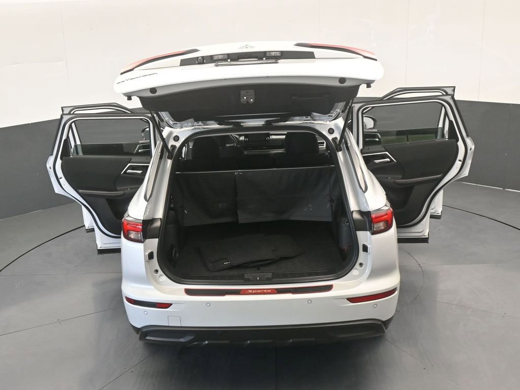 Used 2022 Mitsubishi Outlander ES image 64